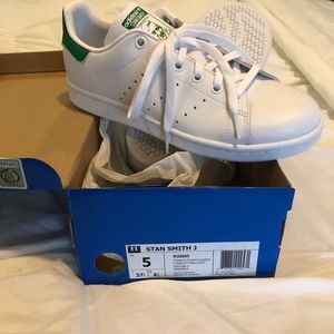 Adidas Stan Smith Sneakers Youth Size 5; Women’s 7